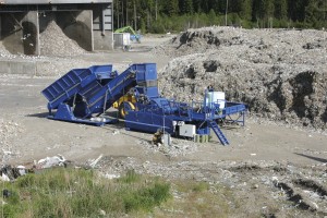 Baling shredded MSW during maintenance stops in Borås, Sweden