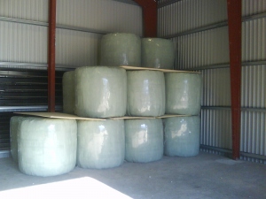 The compressed waste is easily stored, nice and tidy